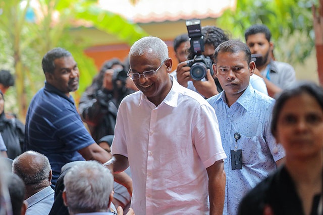 Maldives: le gouvernement reconnaît la victoire de l'opposition à la présidentielle