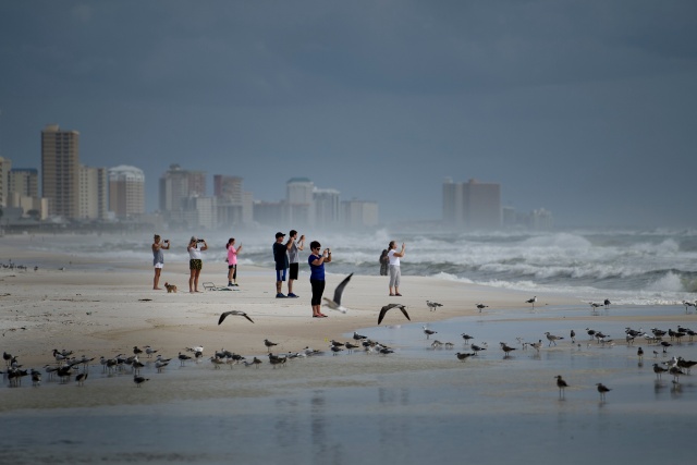 Hurricane Michael strengthens, Florida Panhandle braces for worst in decades