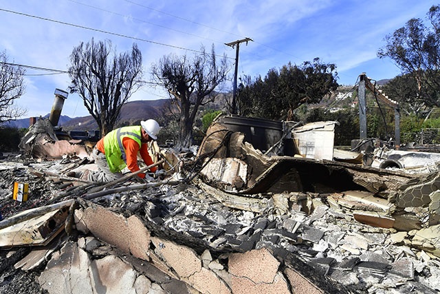 Pas d'accalmie sur le front des incendies en Californie