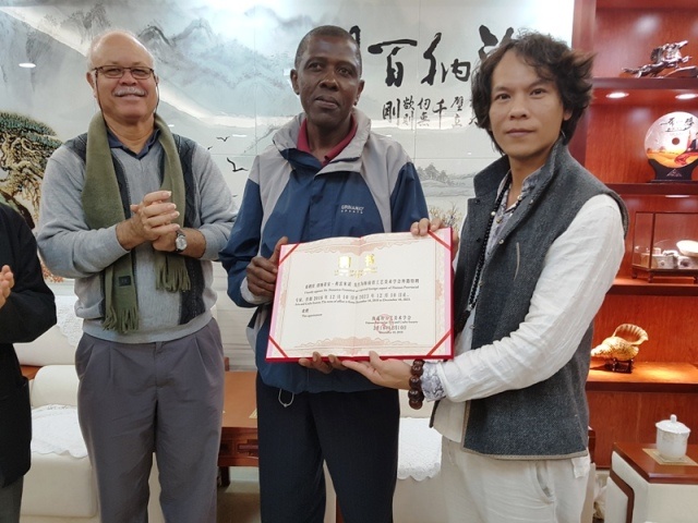 Chinese university names Seychellois as special expert for coconut carving