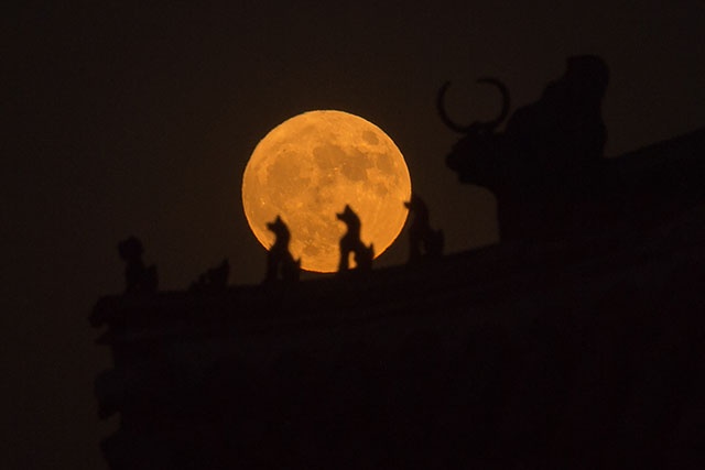 La Chine, premier pays à poser un engin sur la face cachée de la Lune