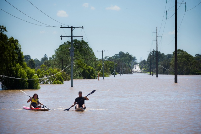 'Once-in-a-century' floods hit northeast Australia