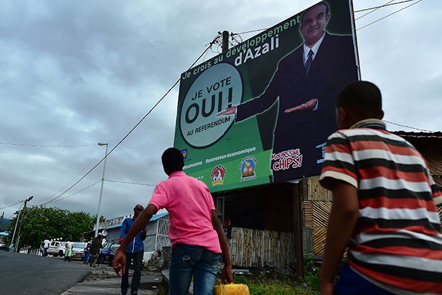 Comores: l'opposition indignée mais sonnée après le "coup tordu" du président