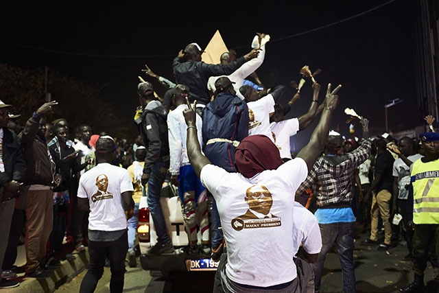 Sénégal: le camp du président Sall revendique une réélection dès le premier tour