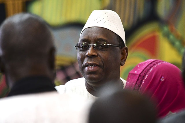 Sénégal: Macky Sall triomphe dès le premier tour, l'opposition conteste mais jette l'éponge