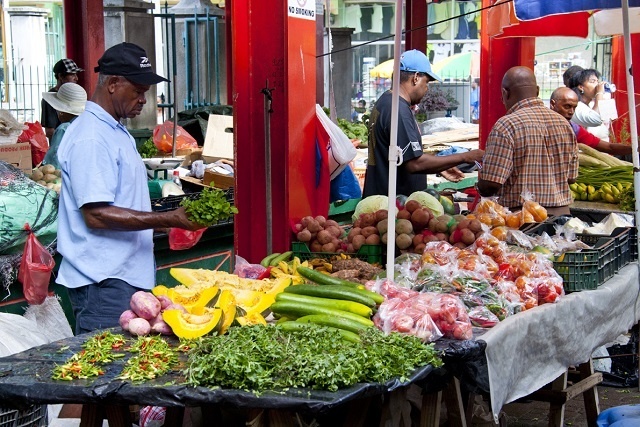 More chicken, pork and vegetables to be produced in Seychelles with support of new programme