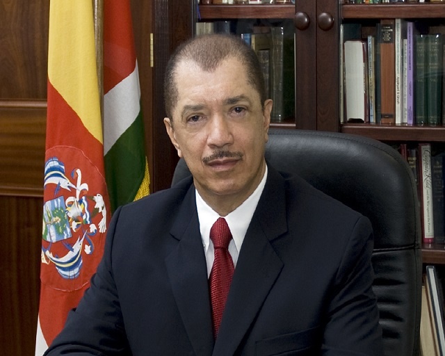 L’ancien président des Seychelles James Michel intègre le « Club de Madrid » pour partager son expérience de dirigeant