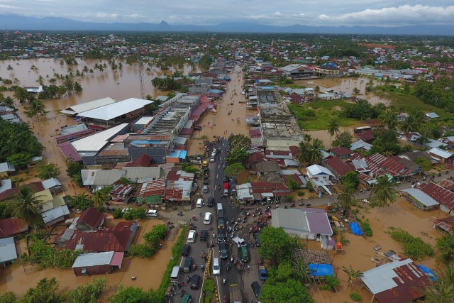 Floods in Indonesia kill 29, dozen missing