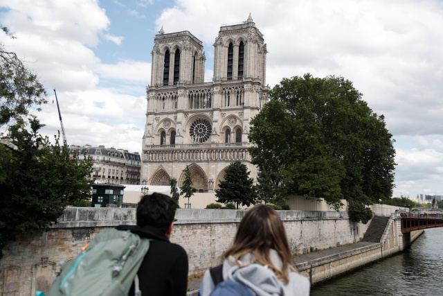 Paris's Notre-Dame holds first mass since devastating blaze