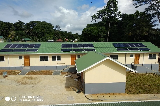 Un premier lotissement entièrement équipé de panneaux solaires voit le jour aux Seychelles