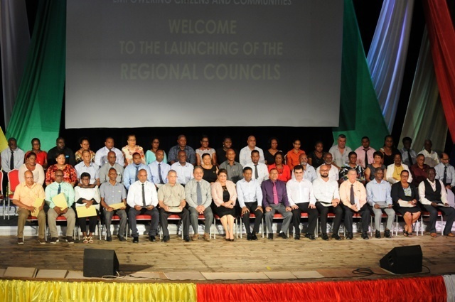 Une enquête sur le projet pilote des conseils régionaux aux Seychelles, critiquée