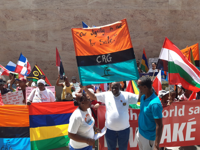 Chagos Islanders protest British refusal to leave