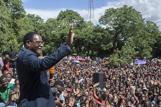 Présidentielle annulée au Malawi: "La démocratie a gagné", lance le chef de l'opposition