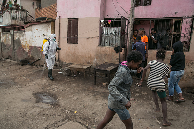 Coronavirus : le confinement des grandes villes de Madagascar prolongé deux semaines