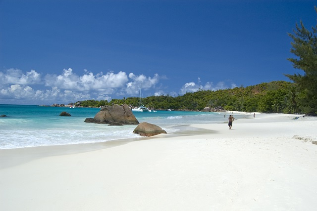 Distanciation sociale, bonne hygiène à pratiquer sur les plages des Seychelles, selon le ministre