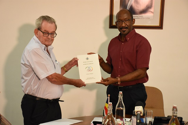 Seychelles launches new manual on obtaining public information