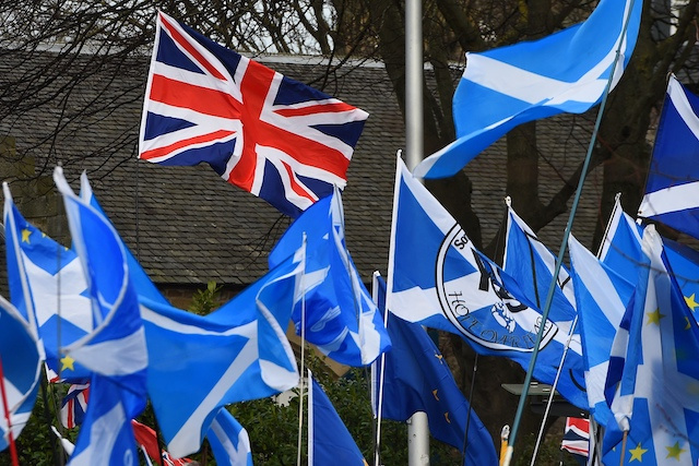 Brexit: les pourparlers reprennent à Londres, après une semaine de blocage