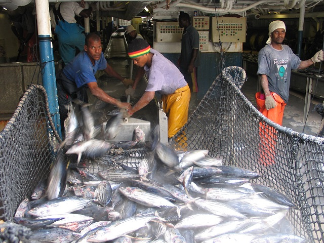 Compensation talks for Seychellois fishermen aboard Spanish, French vessels underway