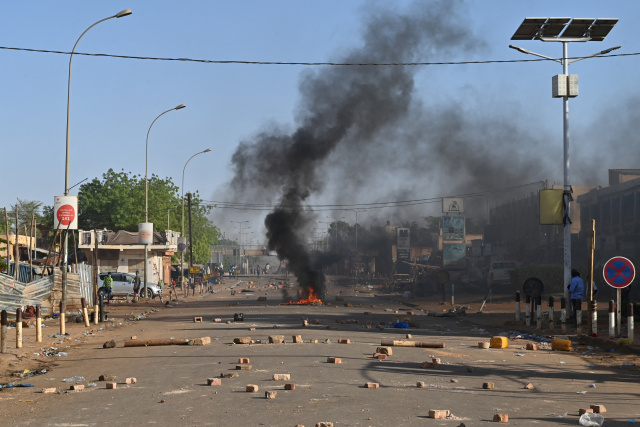 Soldiers arrested in Niger after 'attempted coup'