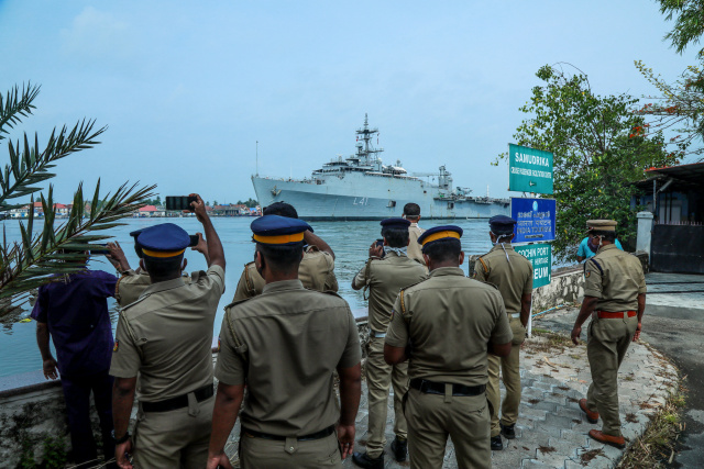 Maldives bans travel from South Asia as virus cases soar