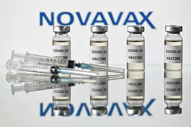 Novavax affirme que son vaccin anti-Covid est efficace à plus de 90%, y compris contre les variants