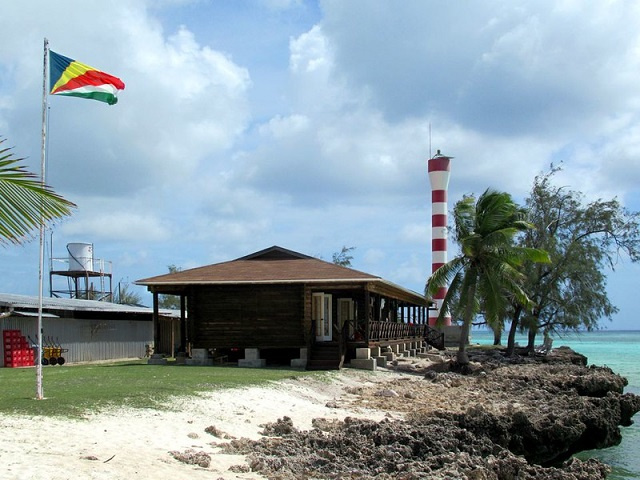 Burying the present for the future: Aldabra Research Centre marks 50 years with a time capsule