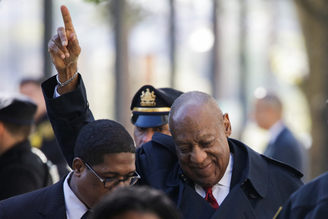 Bill Cosby freed after US court quashes sex crimes conviction