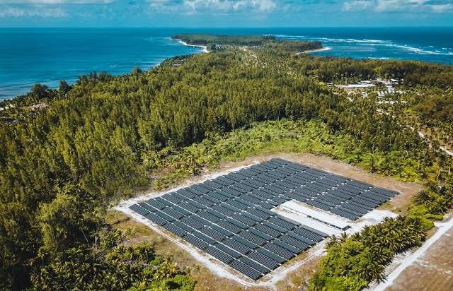 L'île Desroches, aux Seychelles, fonctionne à 90 % à l'énergie solaire