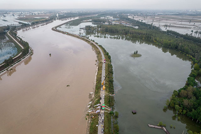 Chine: 15 morts dans des inondations, réouverture des mines