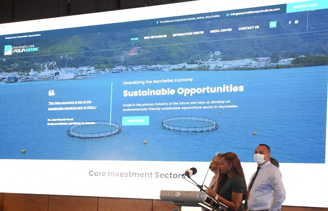 Les Seychelles se lancent dans une nouvelle industrie, l'aquaculture.