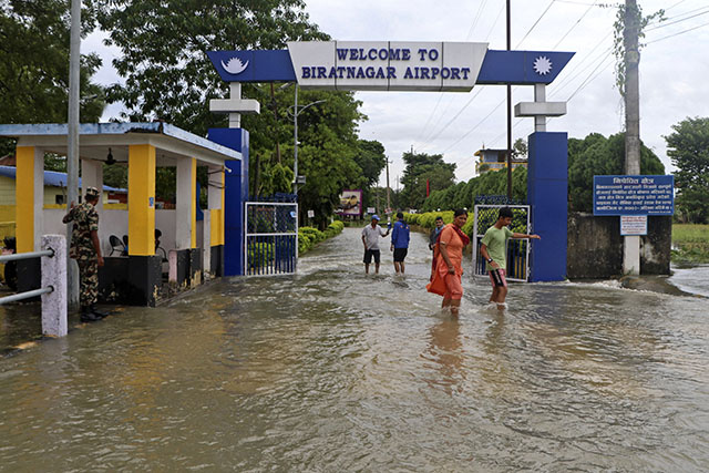 Près de 200 morts en Inde et au Népal dans des inondations et glissements de terrain