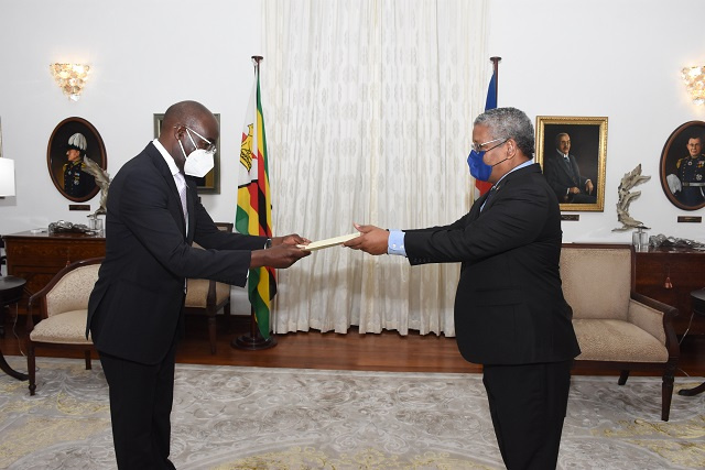 Zimbabwe to learn from Seychelles experience in tourism, new ambassador says