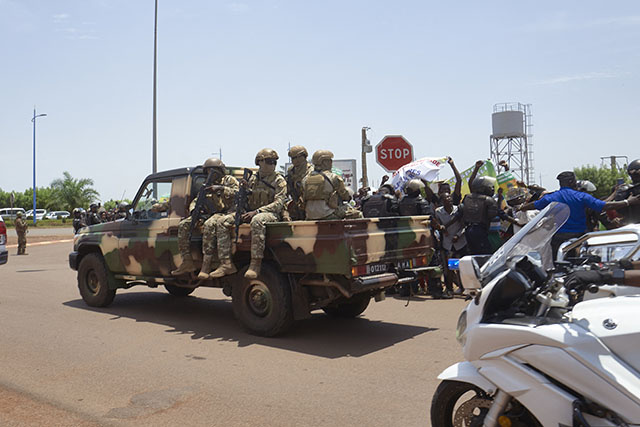 Mali: le gouvernement de transition "regrette" les sanctions de la Cédéao