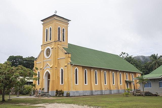 Emirates Red Crescent to renovate the ‘Notre Dame de L’Assomption church’ on La Digue