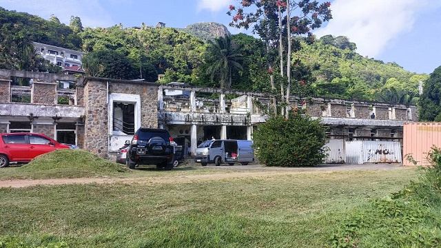 Vijay Construction va financer la reconstruction de l'école de la santé aux Seychelles