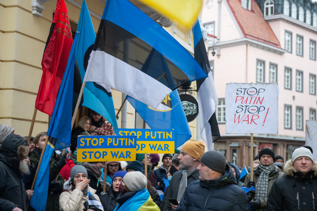 Ukraine flags fly in Europe and beyond against Putin's 'surreal war'