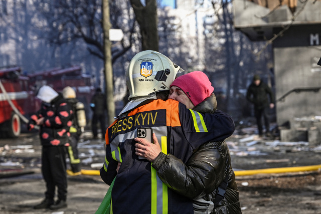 Kyiv to impose curfew for 'difficult and dangerous' 35 hours