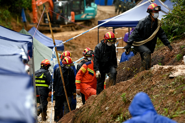 Drones, thermal scanners scour China Eastern crash site