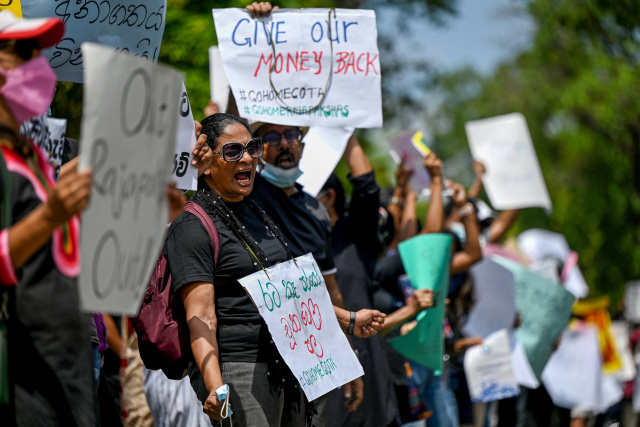 Sri Lanka opposition rejects unity offer, demands president resign