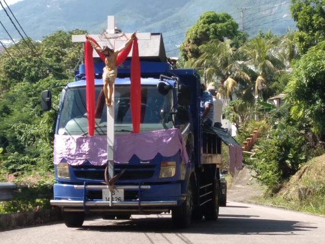 Good Friday: Christians in Seychelles mark the Way of the Cross with a motorcade