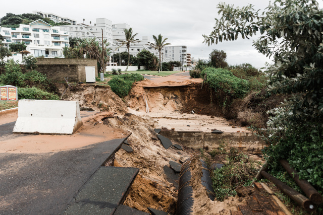 Fresh floods hit South Africa