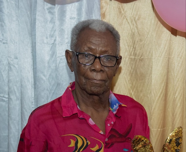 Seychelles mourns 'Mazaren': conservationist, land tortoise expert, a true islander