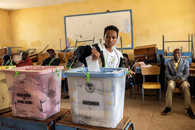 Le Kenya a commencé à élire son président, sur fond de flambée du coût de la vie