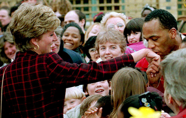 Royal rebel elevated to 'saint': Diana 25 years after death