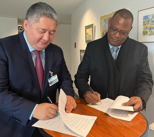Seychelles signs air service agreement with Kazakhstan