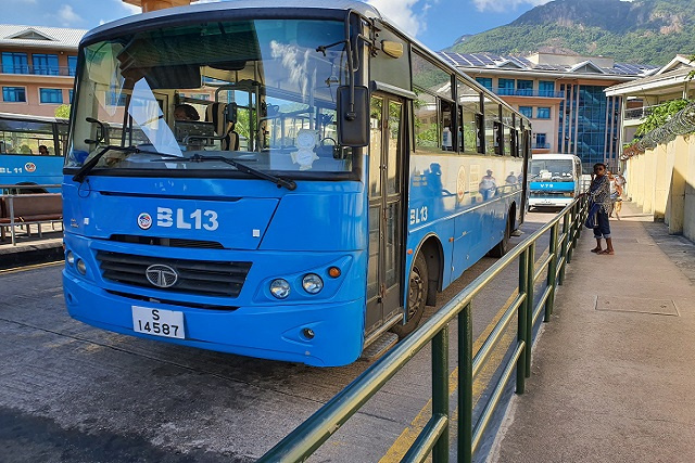 Les bus publics électriques seront la première étape vers une mobilité entièrement électrique aux Seychelles