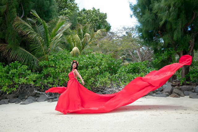 New photo shoot business in Seychelles offers 'flying dress' experience