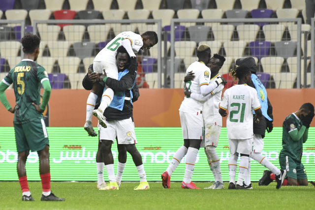 Algeria crush Niger to set up CHAN final against wasteful Senegal