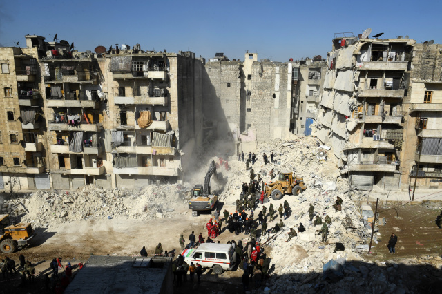 Hopes fade as Turkey-Syria quake toll at 17,500