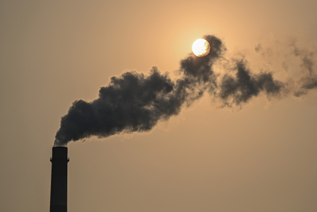 Long-term air pollution exposure raises depression risk: studies